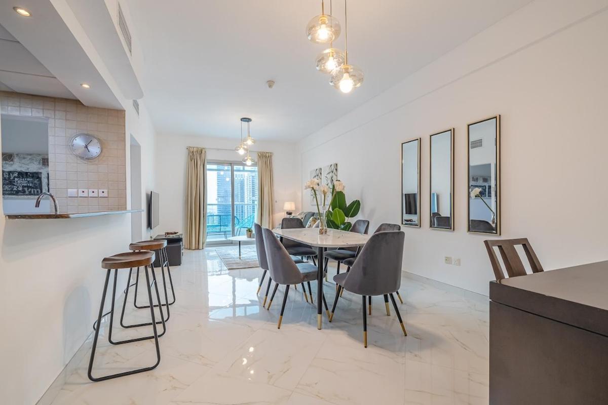 2 Bedroom Apartment I Marina Diamond 4 I Close To Metro دبي المظهر الخارجي الصورة