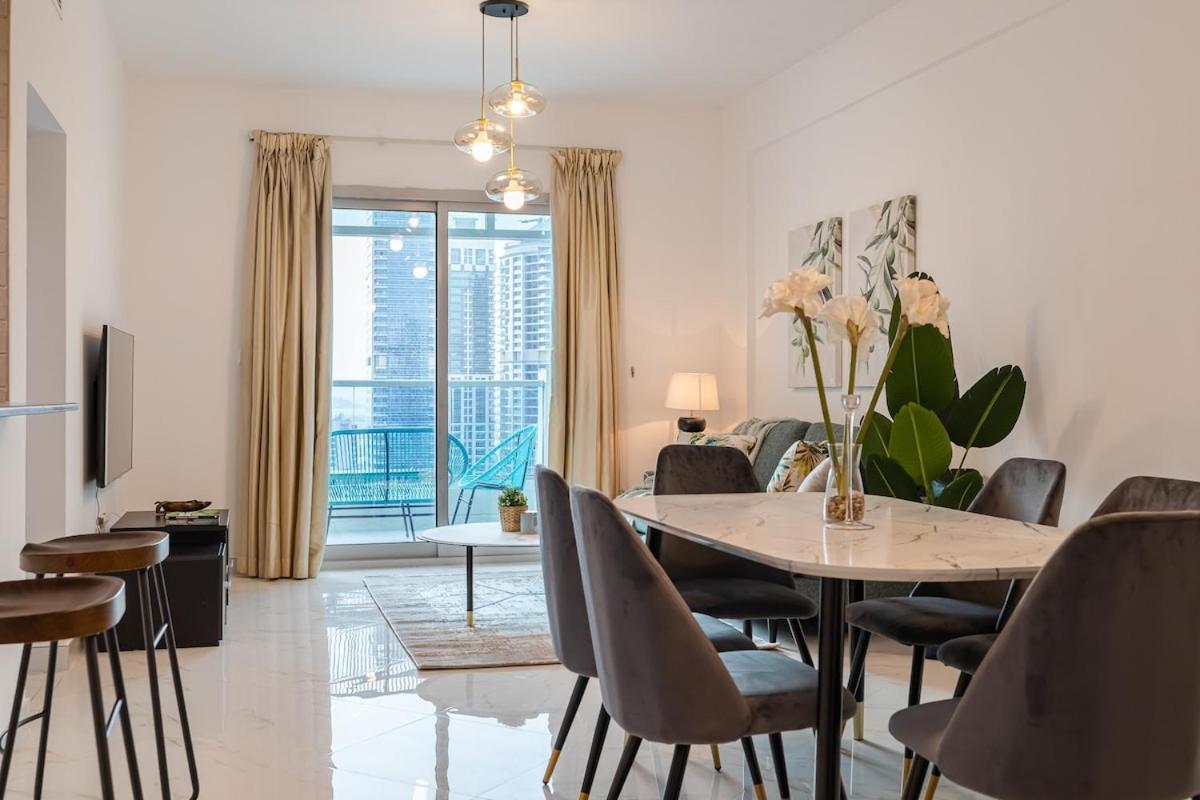2 Bedroom Apartment I Marina Diamond 4 I Close To Metro دبي المظهر الخارجي الصورة